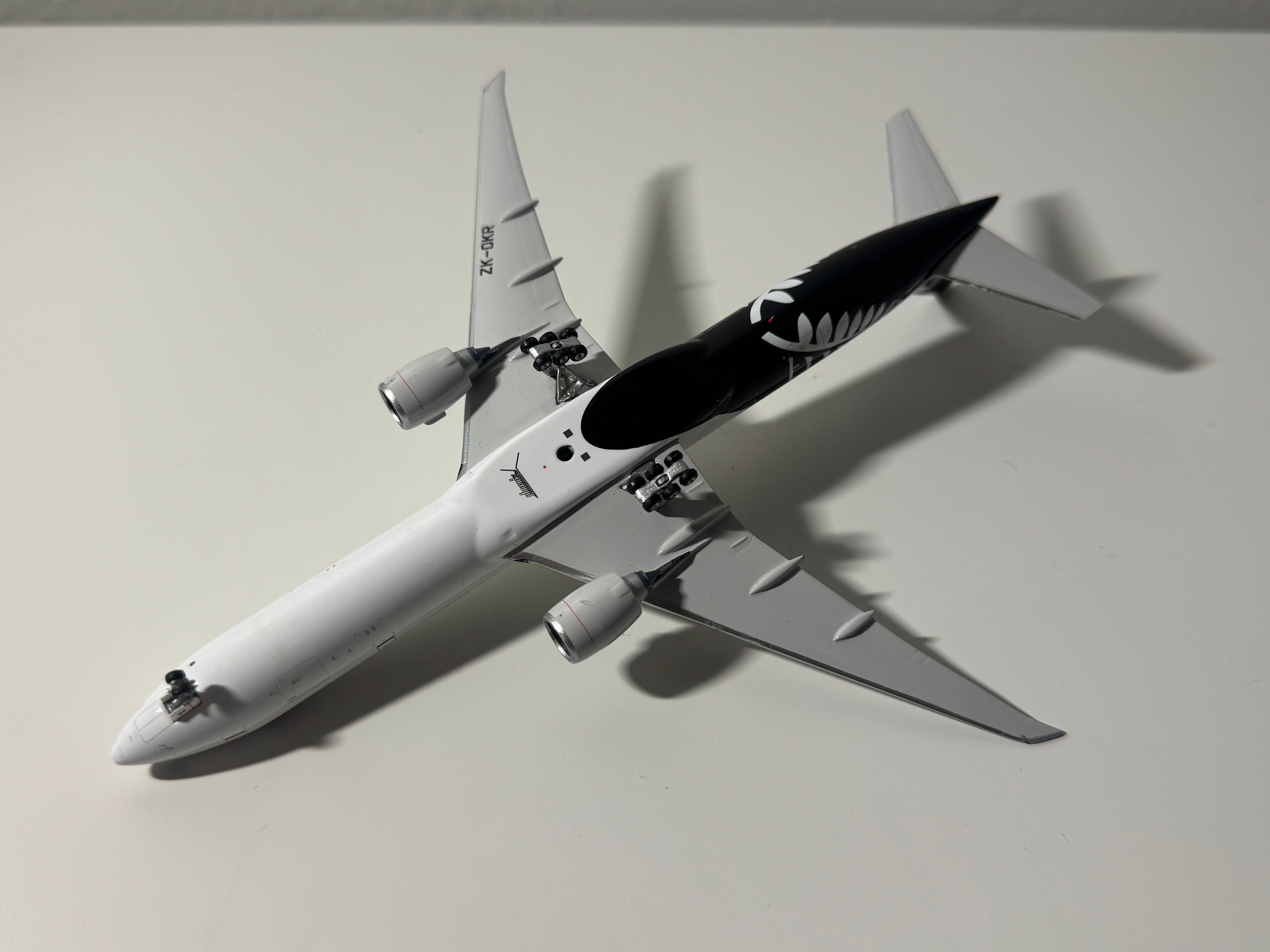 Phoenix 1:400 Air New Zealand 777-300er ZK-OKR