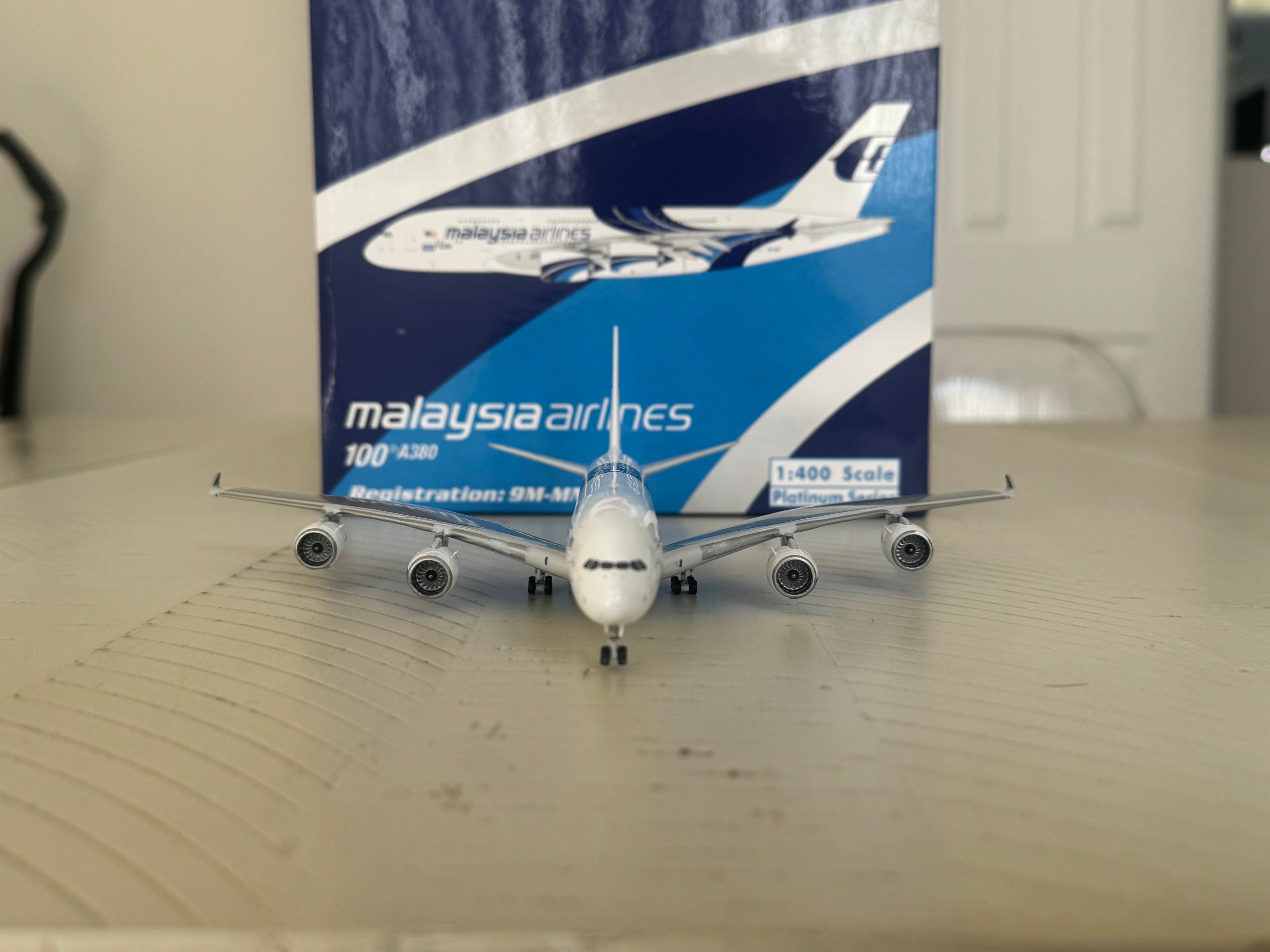 Phoenix 1:400 Malaysian Airlines Airbus a380-800 ‘100th Airbus’